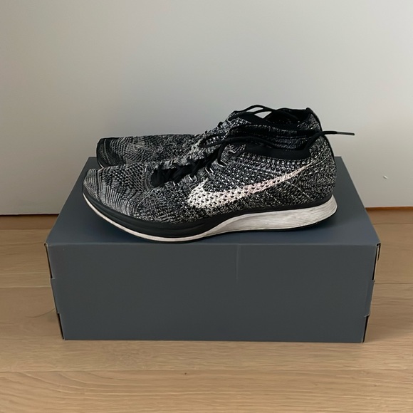 Nike Other - Nike Flyknit Oreo Sneakers